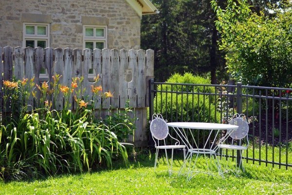 Comment faire une clôture de jardin en 7 étapes - ArtisanClôture